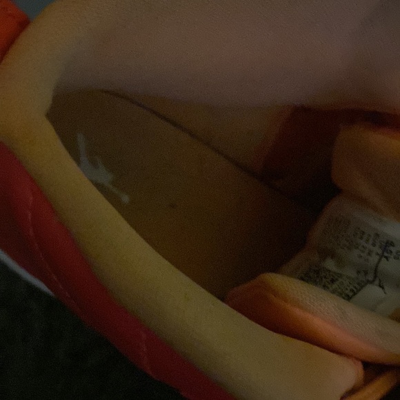 Jordan 12 Sunrise - Picture 3 of 6